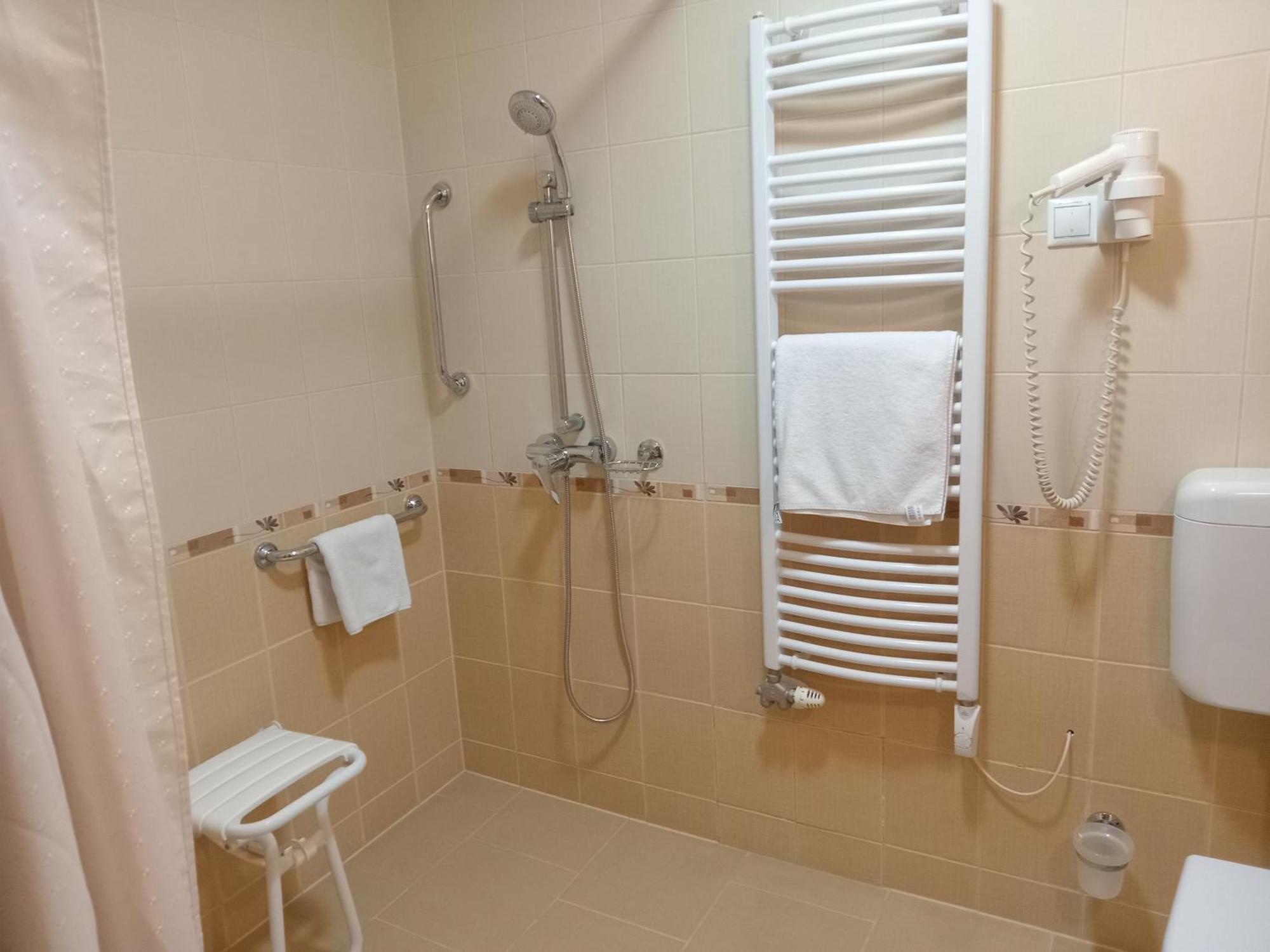 Fonix Wellness Resort Csitár Kültér fotó